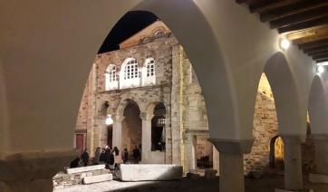 Πάρος: Το πρόγραμμα των Ιερών Ακολουθιών της Μεγάλης Εβδομάδας στον Ιερό Ναό Παναγίας Εκατονταπυλιανής