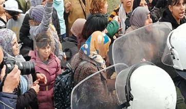 Επεισόδια μεταξύ προσφύγων και αστυνομικών στα Διαβατά