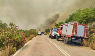 Φωτιά στη Ρόδο: Συνεχίζεται η μάχη με τις φλόγες – Μεγάλες αναζωπυρώσεις και νέο μέτωπο