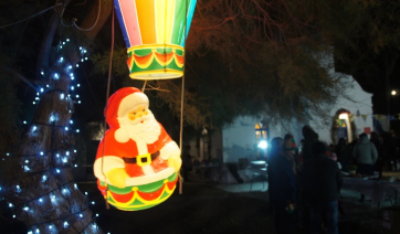 Πάρος: Πανέμορφο Χριστουγεννιάτικο σκηνικό στη γιορτινή βραδιά της Αλυκής!