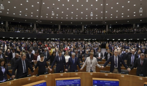 Ευρωκοινοβούλιο: Με σκωτσέζικο ύμνο η Ευρώπη είπε «αντίο» στη Βρετανία