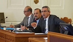 Για εμπαιγμό και υπαναχώρηση από τις εξαγγελίες της Νισύρου, καταγγέλλει τον πρωθυπουργό το Περιφερειακό Συμβούλιο Νοτίου Αιγαίου