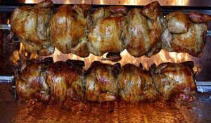 Πάνω από 100 κιλά ακατάλληλα κοτόπουλα σε ψητοπωλείο στον Πειραιά