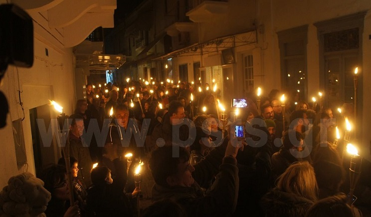 Πάρος: Αναβίωση του εθίμου της Λαμπαδηφορίας στη μνήμη της ηρωίδας Μαντώς Μαυρογένους