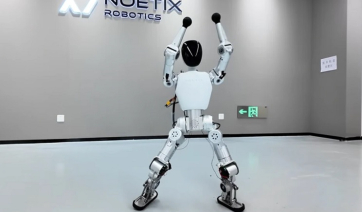 Από την Tesla μέχρι την Disney, 4 εταιρείες ετοιμάζουν ανθρωποειδή ρομπότ για διάθεση στην αγορά: Τι μπορούν να κάνουν, πόσο θα κοστίζουν