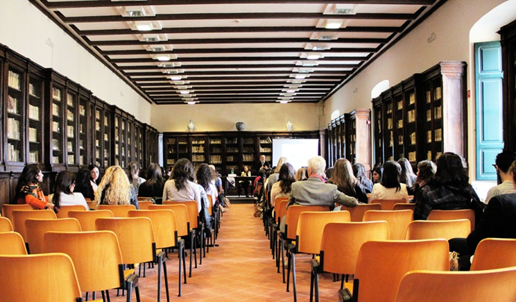 Πρόστιμα και συλλήψεις σε εκπαιδευτήρια - Εξαπατούσαν πελάτες με μαϊμού πτυχία