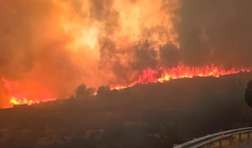 Πύρινη κόλαση στην Κύπρο: Δύο άνθρωποι κάηκαν ζωντανοί στην προσπάθειά τους να διαφύγουν με το αυτοκίνητο (βίντεο)