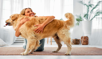 Τι νιώθει ο σκύλος μας όταν τον αγκαλιάζουμε