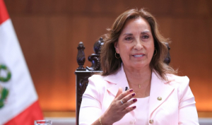 Περού: Δύο γυναίκες επιτέθηκαν στην πρόεδρο Μπουλουάρτε
