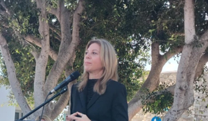 Ανοιχτό το ενδεχόμενο καθαίρεσης της Καρυστιανού από την προεδρία του Συλλόγου Συγγενών Θυμάτων των Τεμπών