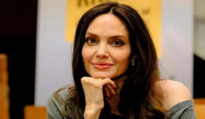Angelina Jolie: Πάντα και με κάθε τρόπο στο πλευρό των Ουκρανών προσφύγων