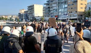 Ένταση και ρίψη χημικών στον Βόλο στη συγκέντρωση για το Crown Iris (βίντεο)