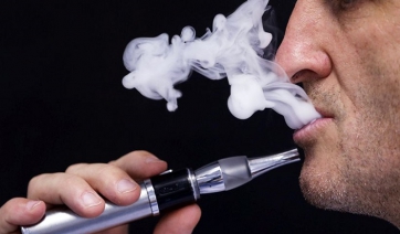 Ακόμα και μέσω του ηλεκτρονικού τσιγάρου μπορεί ένας χάκερ να «μπει» στον υπολογιστή μας!