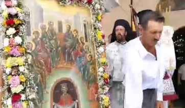 Με λαμπρότητα γιορτάστηκε η εορτή του Αγ. Πνεύματος στις Λεύκες Πάρου