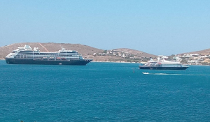 Πάρος: Azamara Onward και SeaDream I, «σκέπασαν» το λιμάνι! Δύο επιβλητικά κρουαζιερόπλοια μαζί στο νησί…