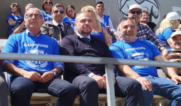 Συγχαρητήρια Φίλιππου Φόρτωμα σε ΕΛΛΑΣ Σύρου και Πανναξιακό