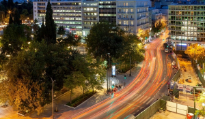 Δείτε τα νέα φώτα που θα κατακλύσουν τους δρόμους της Αθήνας – Πού τοποθετήθηκαν τα πρώτα