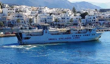 Ο θρυλικός «Σκοπελίτης» οργώνει τις θάλασσες των Μικρών Κυκλάδων με μπουνάτσες και μποφόρια! (Βίντεο)