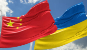 Ουκρανία και Κίνα συζητούν τις προοπτικές ειρήνης με τη Ρωσία