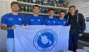 Μεταπήδησαν στην Ελλάς Σύρου τέσσερις ποδοσφαιριστές του Α.Ο. Πάρου