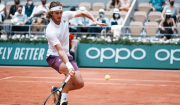 Στέφανος Τσιτσιπάς: Στους «οκτώ» του Roland Garros