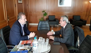 Η αναζήτηση πόρων που θα καλύψουν τις ανάγκες των νησιών σε υποδομές