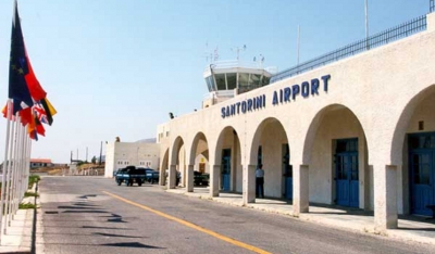 Συλλήψεις έξι αλλοδαπών στο αεροδρόμομιο της Θήρας