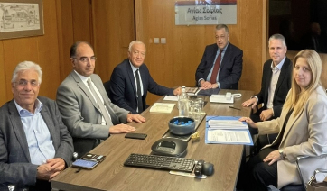 Διαδοχικές συναντήσεις του Μάρκου Καφούρου για κρίσιμα έργα υποδομής σε Θήρα, Πάρο &amp; Νάξο