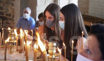 Πάρος: Αναγνώσθηκε προς τους πιστούς στον Ι.Ν. Παναγίας Εκατονταπυλιανής η εγκύκλιος της Ιεράς Συνόδου υπέρ του εμβολιασμού (Βίντεο)