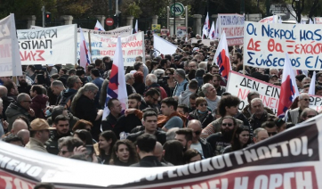 Πανελλαδικές συγκεντρώσεις για τα Τέμπη: Σε εξέλιξη η συγκέντρωση στο Σύνταγμα - Κλειστό το κέντρο