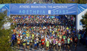 Σε εξέλιξη ο 36ος Μαραθώνιος Αθήνας -«Γιορτή» με πάνω από 55.000 δρομείς
