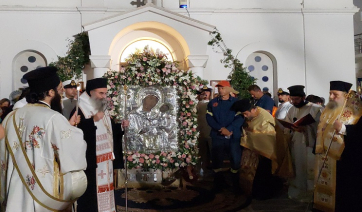 Πάρος – Δεκαπενταύγουστο: H βαθιά συγκίνηση του Σεβασμιώτατου Μητροπολίτη Παροναξίας όταν μίλησε για τους πυρόπληκτους