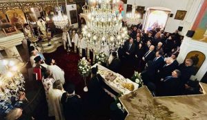 Η Αμοργός είπε το «Ύστατο Χαίρε» στον μακαριστό Μητροπολίτη ποτέ Θήρας, Αμοργού &amp; Νήσων κύρο Επιφάνιο- Δήμαρχος Αμοργού: «Η Αμοργός έχασε έναν πατέρα, έναν πνευματικό οδηγό»