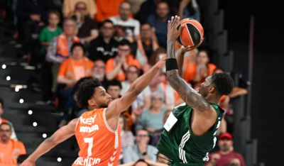 Παναθηναϊκός AKTOR: Η Euroleague αποθέωσε τον Χέιζ-Ντέιβις για την καλαθάρα του στη Βαλένθια (Βίντεο)