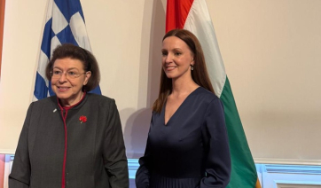 Επαναπατρισμός εννέα αρχαίων αγγείων στην Ελλάδα