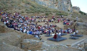Κέα: Τελετή βράβευσης του έργου αποκατάστασης του αρχαιολογικού χώρου Δράση λόγου και μουσικής στο αρχαίο θέατρο