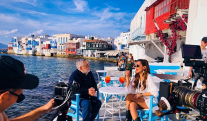 «My Greece»: Η Δέσποινα Βανδή ταξιδεύει με τον Μάκη Τσέλιο στη Μύκονο