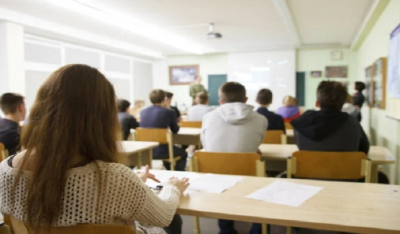 Σχολεία: Επιστρέφει η πενθήμερη αποβολή - Τα μέτρα για bullying και χρήση κινητού