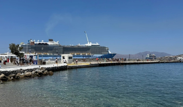 Θαλάσσιες διακομιδές από το λιμάνι της Μυκόνου