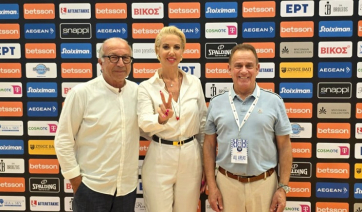 Ο Χωρικός Αντιπεριφερειάρχης Κυκλάδων κ. Γιώργος Λεονταρίτης παρευρέθηκε την Κυριακή στον αγώνα Α.Ο. Μυκόνου – Ολυμπιακός