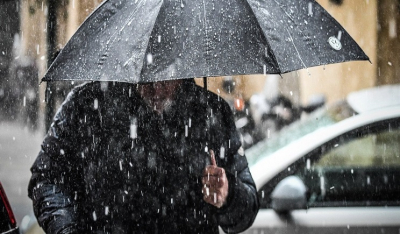 Καιρός: Ψυχρή «εισβολή» αύριο με βροχές σε όλη τη χώρα - Χαλάζι στα νησιά, χιόνια στα ορεινά ηπειρωτικά