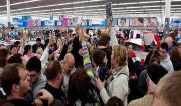 Ελπίδες και φόβοι για την αθηναϊκή... Black Friday