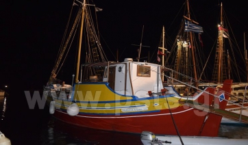 Πάρος: Νοσταλγική συγκίνηση για την «Υπαπαντή», το δεμένο με την ιστορία της Νάουσας εμβληματικό ξύλινο σκαρί!