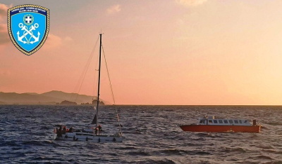 Δείτε την επιχείρηση διάσωσης 11 ατόμων από Ι/Φ σκάφος στην Πάρο (Βίντεο)