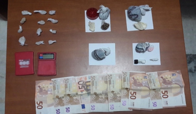 Συνελήφθησαν -4- ημεδαποί και 22χρονος Ρουμάνος για κατοχή και διακίνηση ναρκωτικών ουσιών στην Ίο