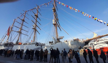 Το περουβιανό ιστιοφόρο BAP UNION στον Πειραιά (Βίντεο)
