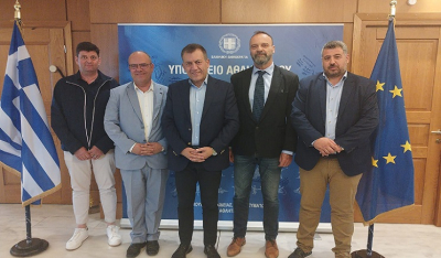 Συνάντηση του Υπουργού Αθλητισμού, Γιάννη Βρούτση, με τον Δήμαρχο Σύρου Ερμούπολης Αλέξη Αθανασίου για το μέλλον των αθλητικών εγκαταστάσεων του νησιού
