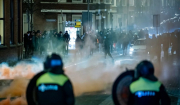 Ολλανδία: Σε πεδίο μάχης έχουν μετατραπεί οι δρόμοι της χώρας