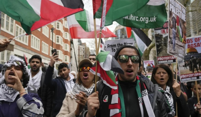 Επεισόδια στη διαδήλωση υπέρ της Παλαιστίνης στο Λονδίνο: 40 συλλήψεις -Μία αστυνομικός τραυματίστηκε σοβαρά