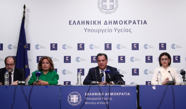 Γεωργιάδης για κορωνοϊό: Όσοι κάνουν το εμβόλιο σώζουν τη ζωή τους στα σίγουρα